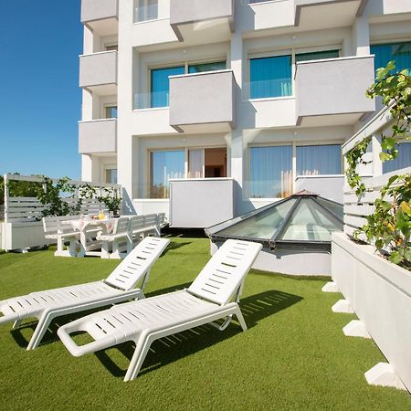 Hotel Residence Imperial Misano Adriatico Zewnętrze zdjęcie