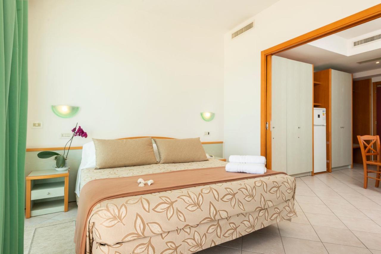 Hotel Residence Imperial Misano Adriatico Zewnętrze zdjęcie